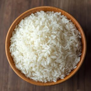 تخزين الأرز المطبوخ في الثلاجة بطريقة صحيحة يمنع التسمم ويحافظ على النكهة. اكتشف أفضل الطرق لحفظ الأرز المطبوخ وتسخينه بأمان.